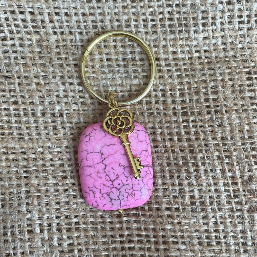Pink Howlite Gold Charm Keyring Keychain NWOT